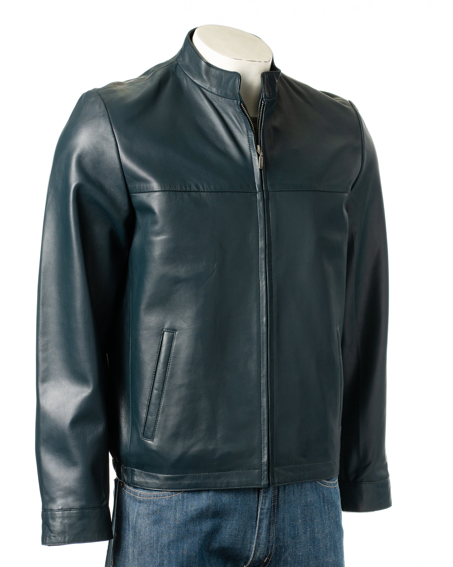Selecting The Perfect Leather Waistcoat: White, Vintage, Soft, Or...