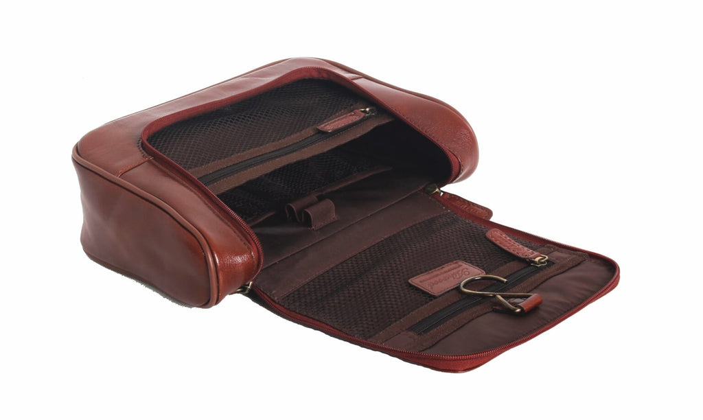 Men's Leather Wash Bag With Hanging Strap