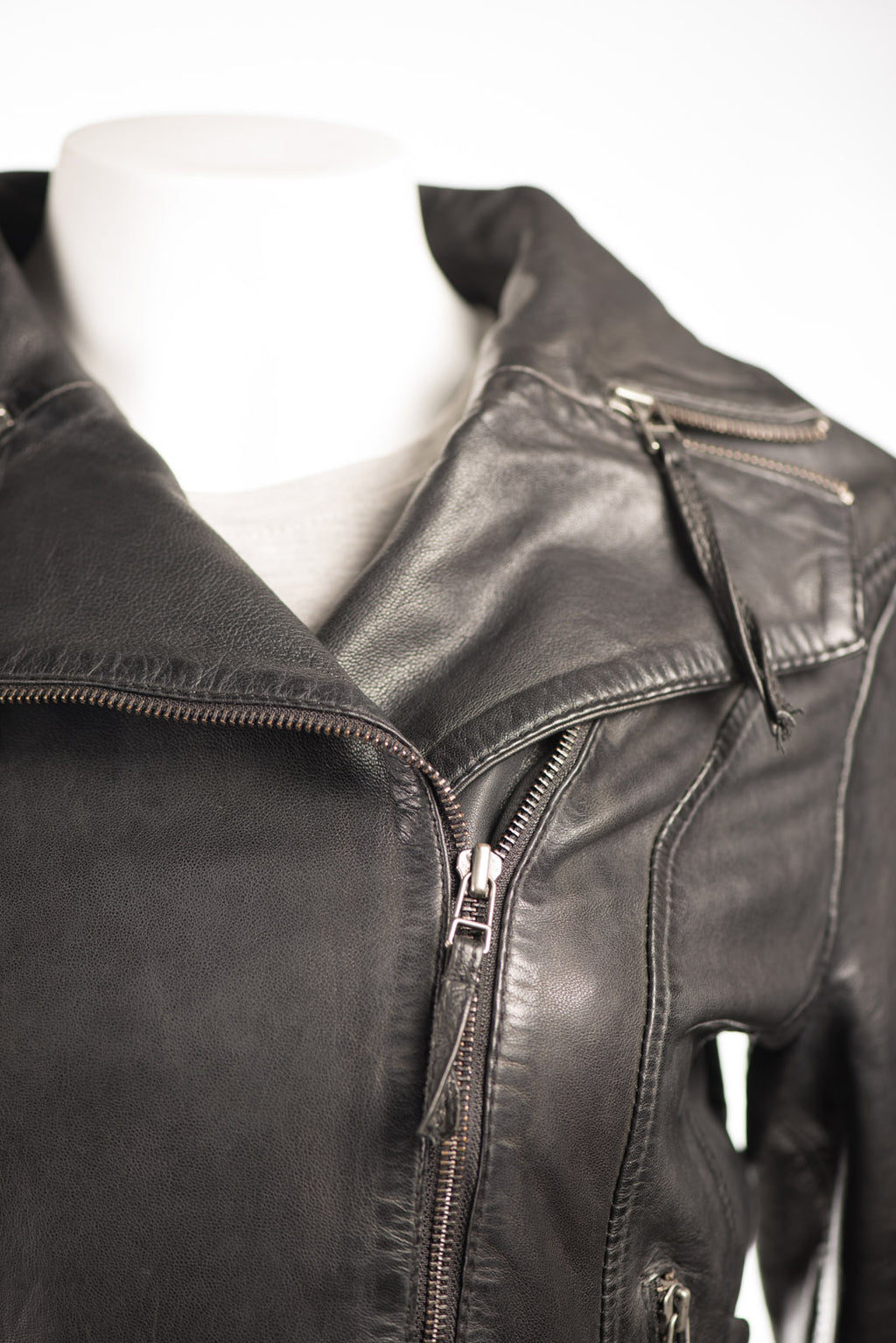 Slim fit deals motorcycle jacket